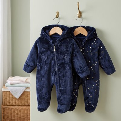 Combinaison bebe | Confort Pratique accroché au mur