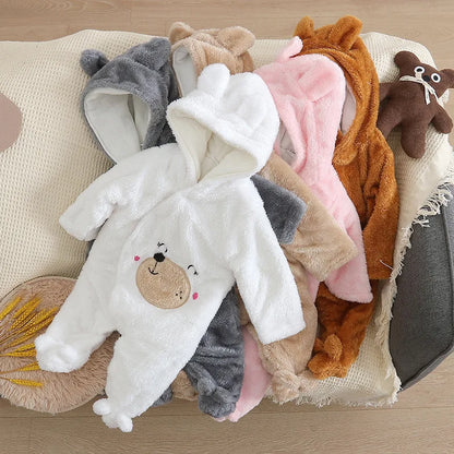 Combinaison bebe | Coton Épais Automne-Hiver placées sur le sofa