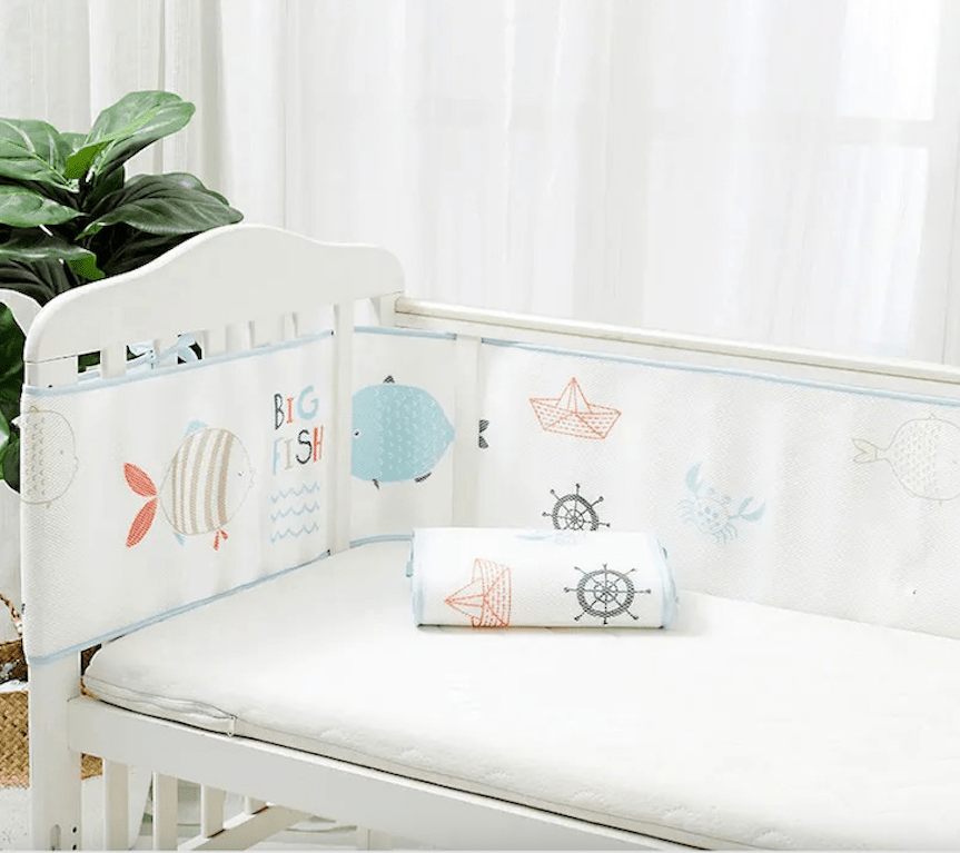 Tour de lit Respirant | DouxSommeil Blanc avec images de poissons